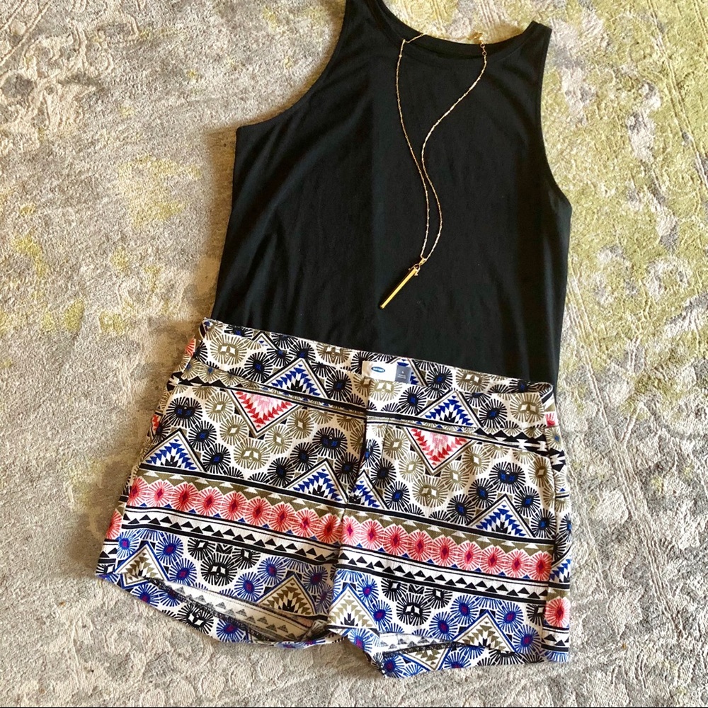 Patterned Shorts - NWOT - Picture 3 of 8